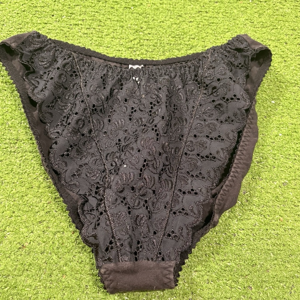 Delicates Women's Large High Cut Black Scalloped Embroidered French Brief